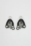 DAG EARRINGS BLACK