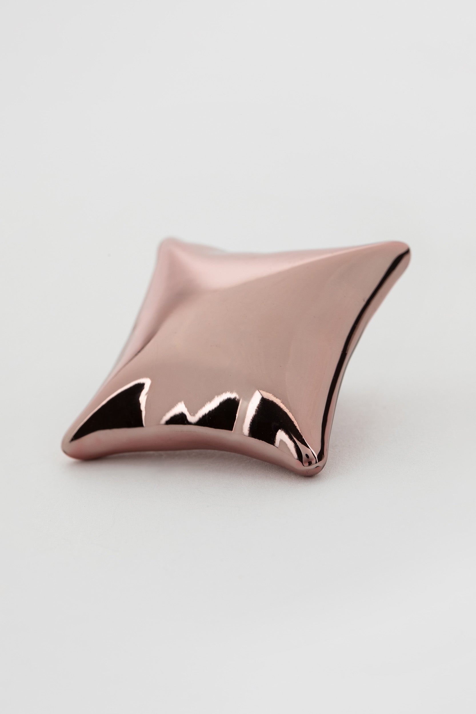 Pillou Brooch Pink