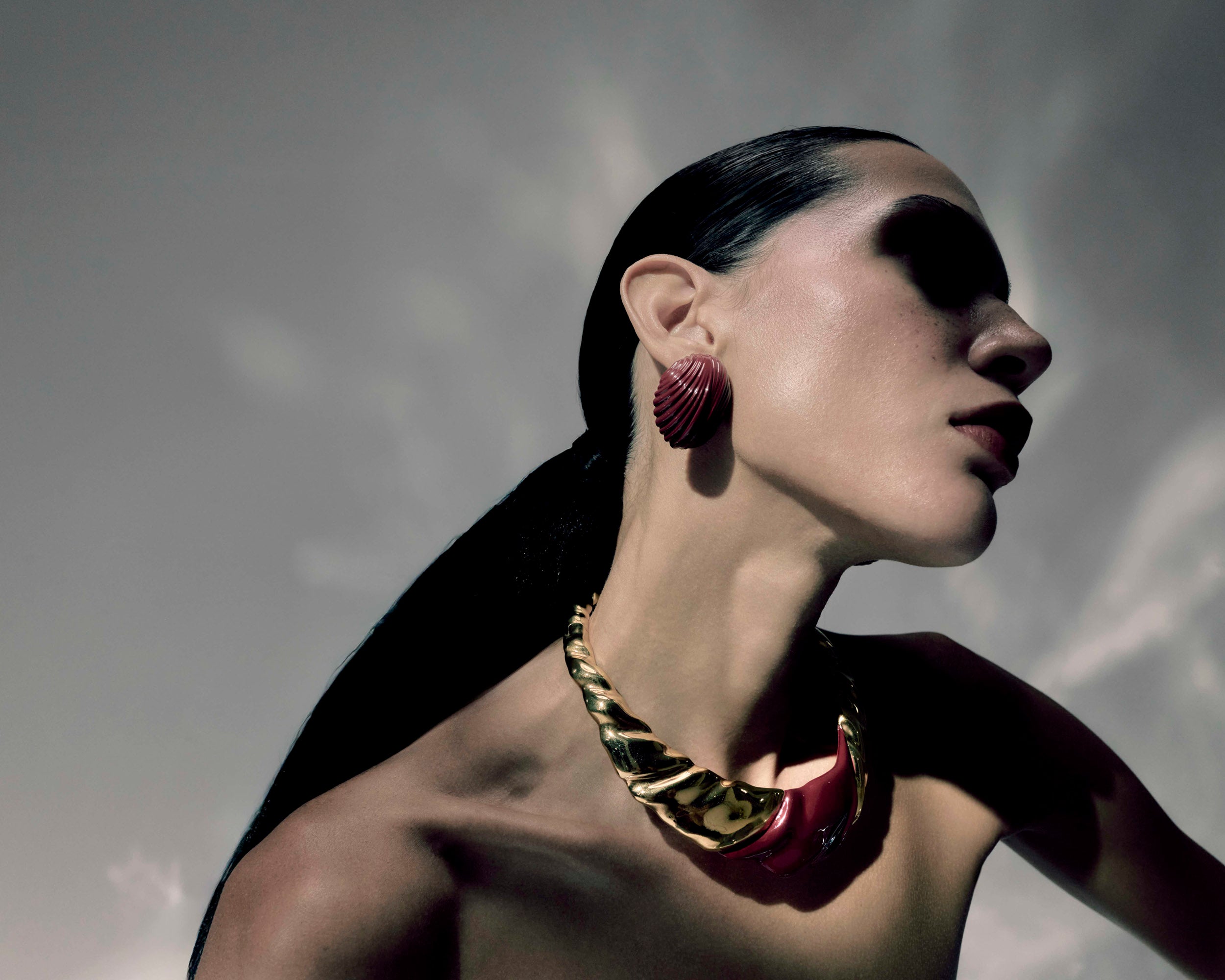 Thil Earrings Burgundy